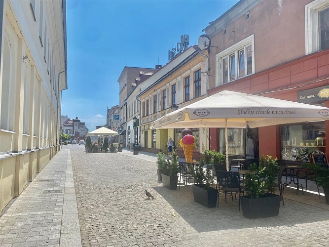 OŚWIĘCIM CENTRUM | DO WYNAJĘCIA DUŻY LOKAL O POW. 