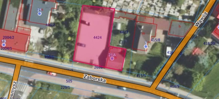 budynek usługowy z dużym parkingiem | centrum Oświ